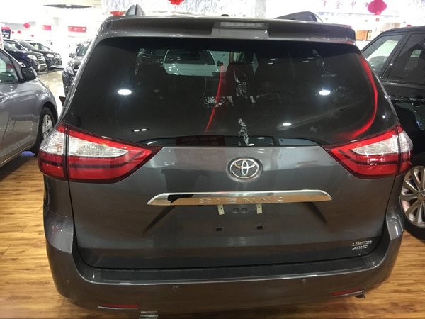 2017款豐田塞納首惠現(xiàn)車 全新改裝商務(wù)艙-圖3