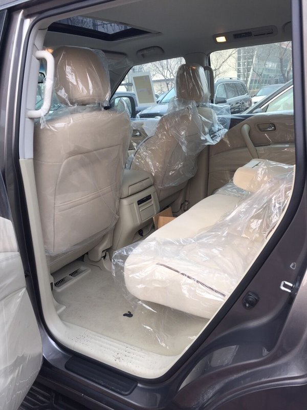 17款尼桑途樂Y62現(xiàn)車 逆降曝底價51萬秒-圖7