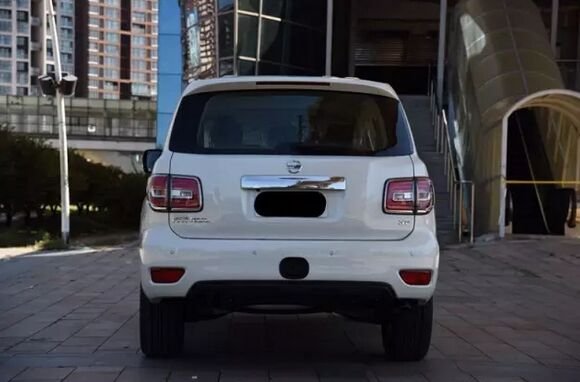 日產(chǎn)尼桑途樂4.0T現(xiàn)車 SE高配中東汽油版-圖3