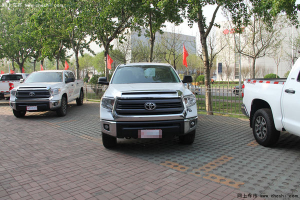 2016款豐田坦途皮卡現(xiàn)車 披荊斬棘唯坦途-圖2
