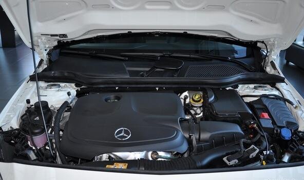 新款奔驰A级正式上市 售价23.6-49.8万元-图8