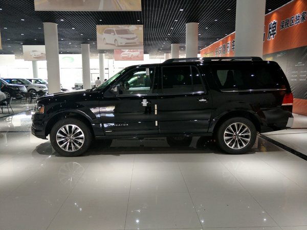17款林肯領航員價格 上乘商務車王者歸來-圖7