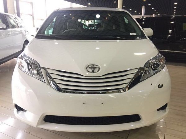 2017款加版豐田塞納四驅(qū)LE現(xiàn)車 廠家特供-圖2
