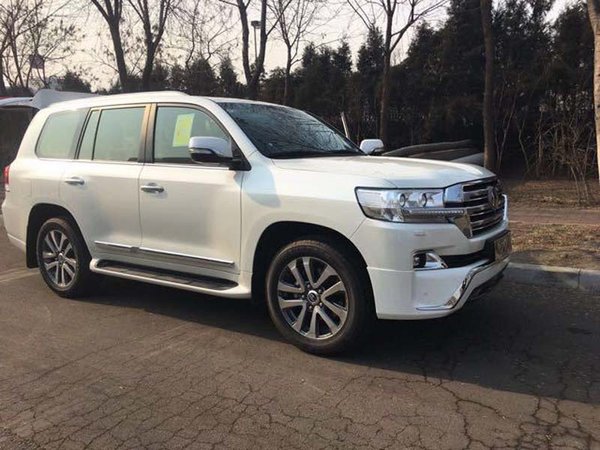 最新款豐田酷路澤5700現(xiàn)車 首創(chuàng)降價(jià)逆惠-圖2