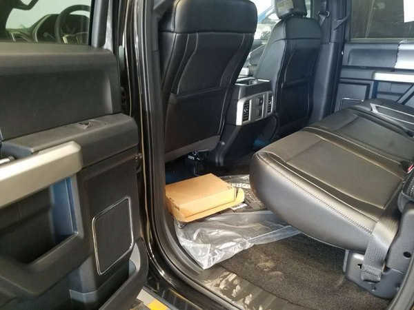 2017款福特猛獸F150現(xiàn)車 實(shí)惠皮卡手續(xù)齊-圖6