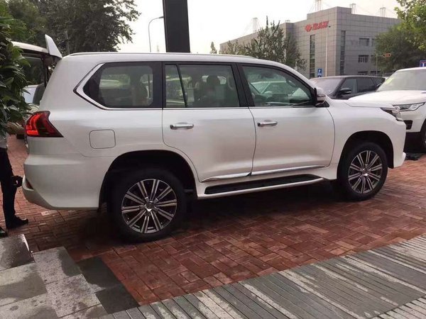 雷克薩斯LX570 搶手越野春節(jié)前最后降價(jià)-圖4