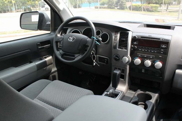 豐田坦途皮卡5700現(xiàn)車 TRD皮卡分期貸款-圖4