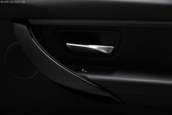 BMW 3系新内饰突显运动本质提升豪华质感-图3