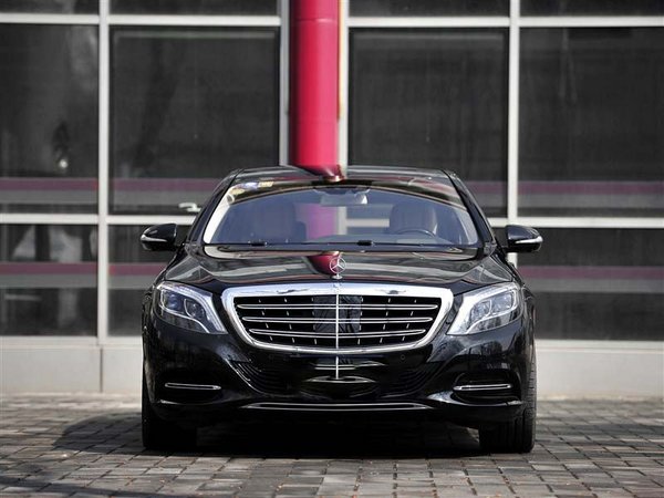 2017款奔驰迈巴赫S600 大豪华型顶级轿车-图1