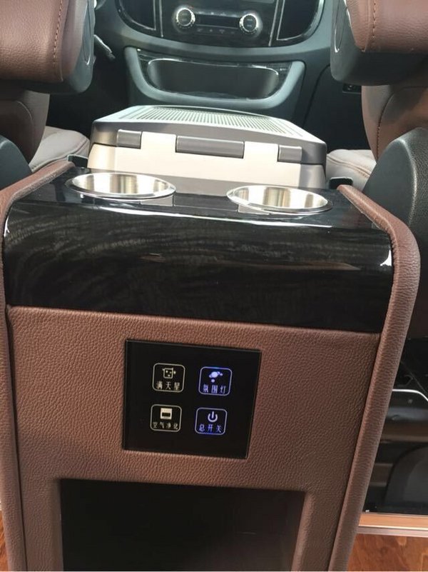 平行进口奔驰商务Metris 维特斯限购特惠-图10