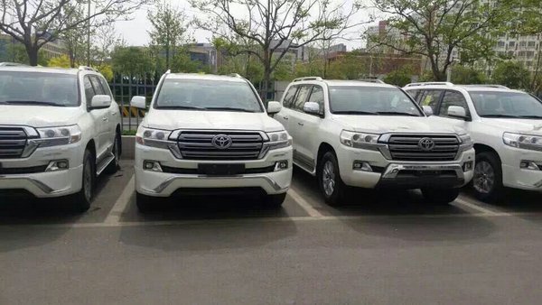 本月下调16款丰田酷路泽4000 狂野V6登场-图2