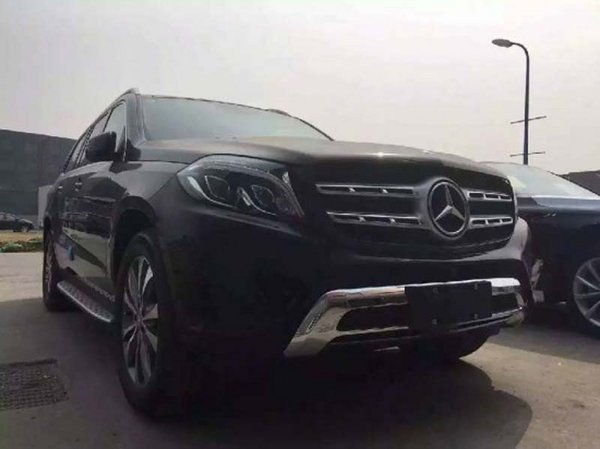 17款奔驰GLS450现车 特价105万专属豪驾-图2