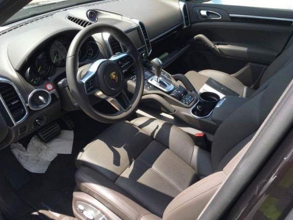 17款保时捷卡宴靓丽越野 雄姿英发热售价-图4