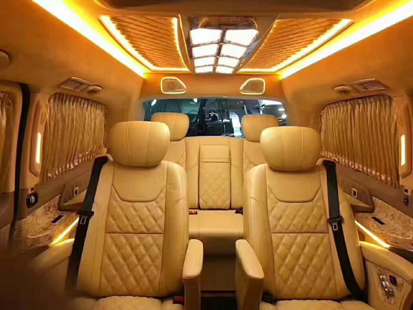 2017款福建奔驰V260L 全面解读高端商务-图8