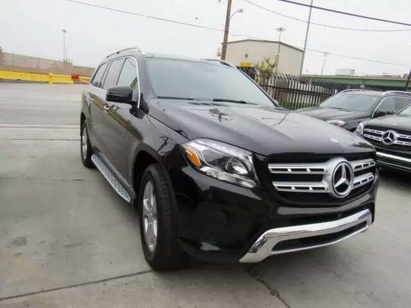 17款加版奔馳GLS450 七座大空間商務(wù)現(xiàn)車-圖1