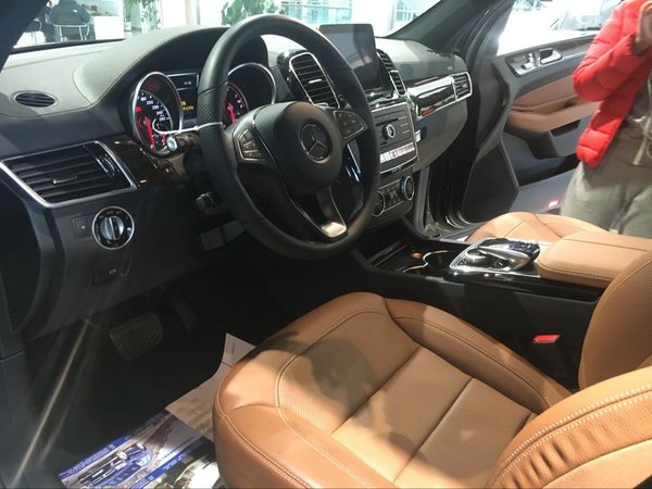 17款加版奔馳GLS450配置 性能非凡越野車-圖6
