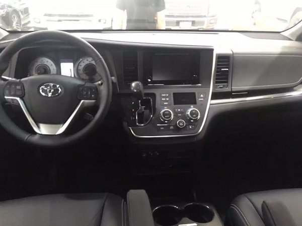 2016款加版丰田塞纳3.5L 两驱SE七座48万-图4