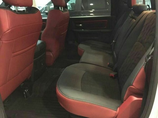 2016款道奇公羊叛逆者 皮卡現(xiàn)車爆底熱銷-圖6