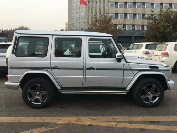 18款欧规奔驰G350d 五座真皮座椅127.8万-图5