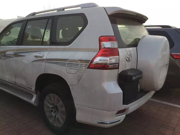 2016款丰田霸道4000现车 普拉多SUV惠降-图3