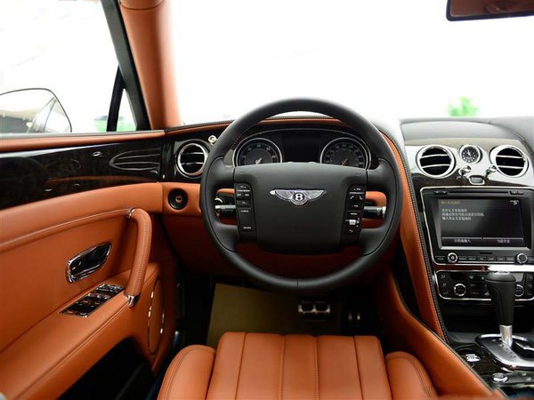 2017款宾利飞驰V8 豪华绽放有品位有档次-图5