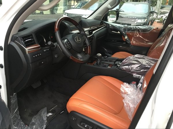 16款雷克萨斯LX570对比酷路泽 性能更好-图6