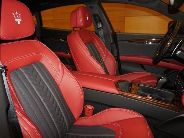 17款玛莎拉蒂总裁跑车 红色内饰风骚来袭-图6