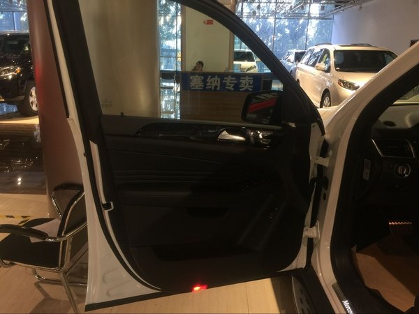 2017款奔驰GLE450现车 降价低惠行情紧俏-图10