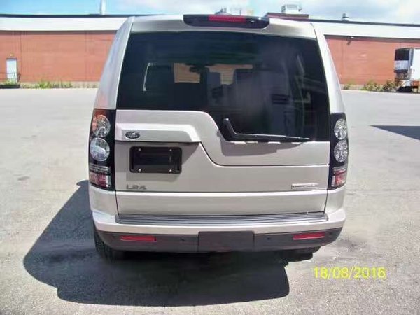 路虎发现四限量版 王牌越野展现不俗气质-图3