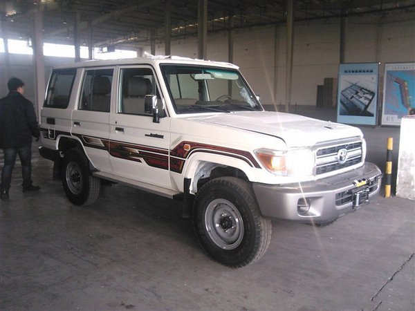豐田L(fēng)C76天津港45萬 豐田最硬派越野現(xiàn)車-圖2
