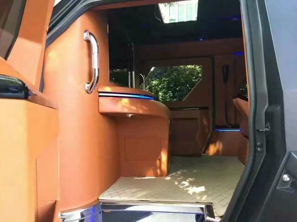 2016款喬治巴頓現(xiàn)車 裝甲越野車優(yōu)惠來襲-圖5