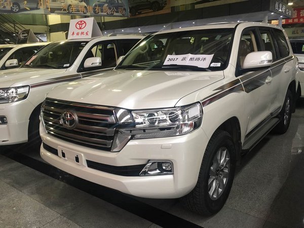 2017款豐田蘭德酷路澤4000 提車價(jià)69.5萬(wàn)-圖2