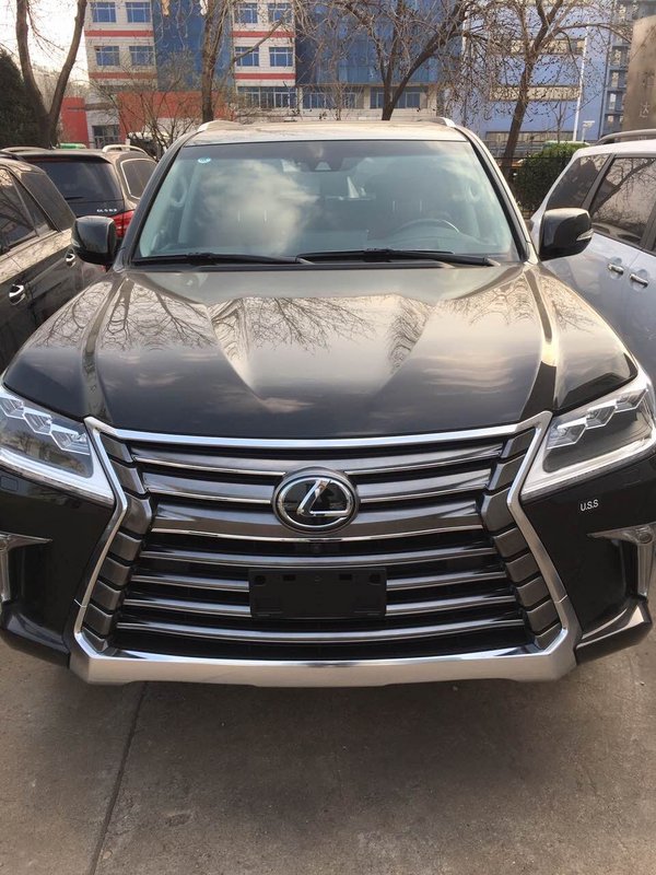 17款雷克萨斯LX570 优点多优惠触手可及-图1