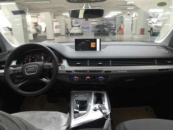 奧迪Q7現(xiàn)車2.0T/3.0T 全國最低價56萬起-圖5