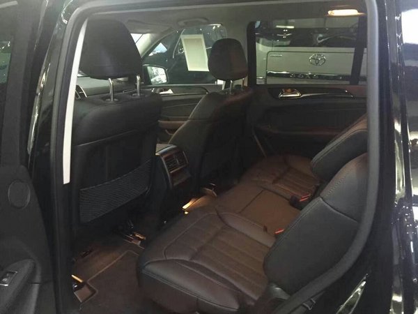 2017款奔驰GLS450行情大涨 最新资源配置-图6