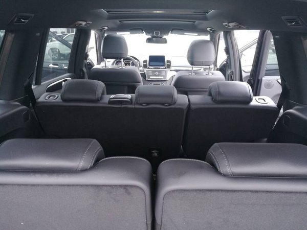 17款奔驰GLS450现车 魅力越野吸引众眼球-图8
