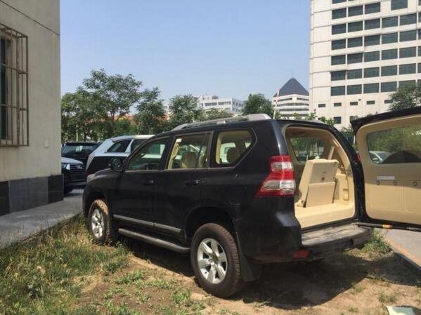 16款丰田霸道4000中东版有大量现车在售-图7