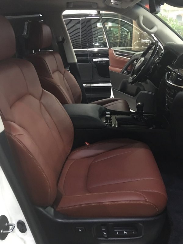 首批顶配2017款雷克萨斯LX570 现车价格-图8