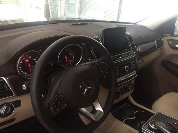 17款奔馳GLS450配置 103萬現(xiàn)車領(lǐng)駕全國-圖4