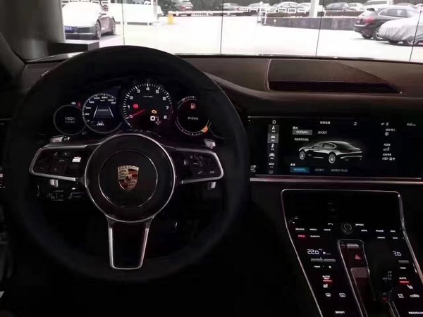 2017款保时捷Panamera 闪电超跑一降再降-图5