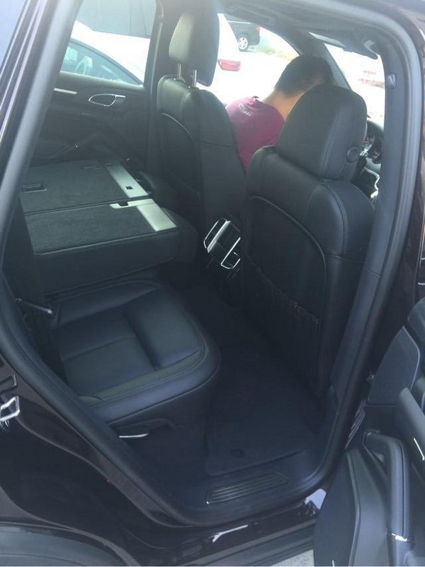 保时捷卡宴高颜值SUV 震撼底价备受瞩目-图7