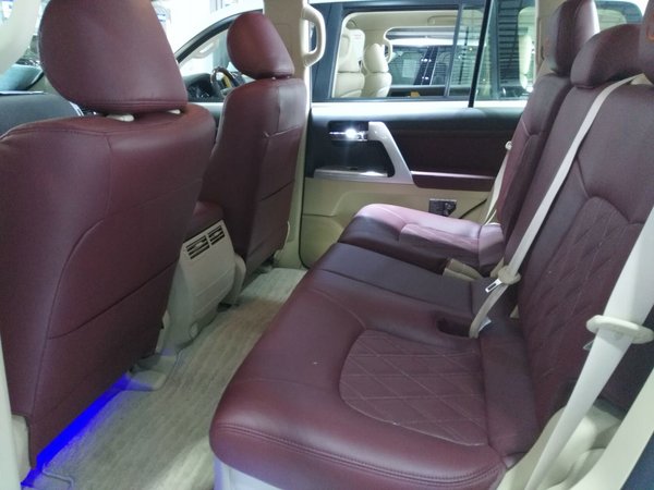 豐田陸巡丐版4000改裝 車城實(shí)拍價(jià)格速降-圖6