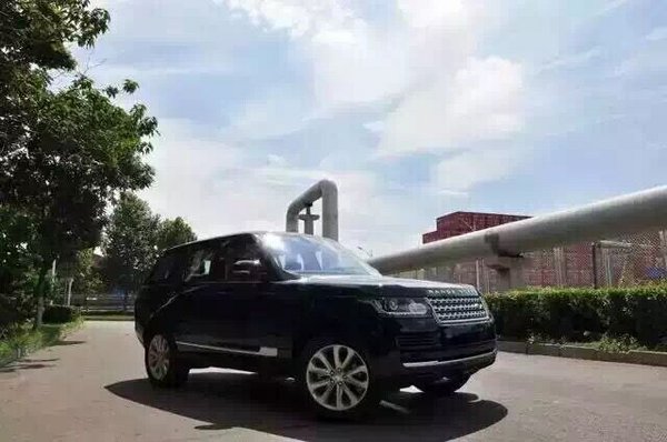 16款路虎进口车105万 行政揽胜销量爆棚-图3