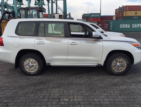 丰田酷路泽4500柴油版V8 巡洋舰颠覆价格-图3