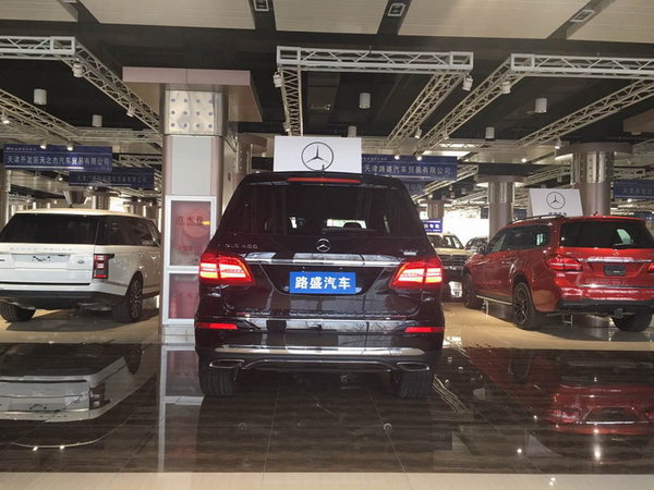 17款奔馳GLS450美規(guī)價(jià)格 迎賓燈更顯大氣-圖3