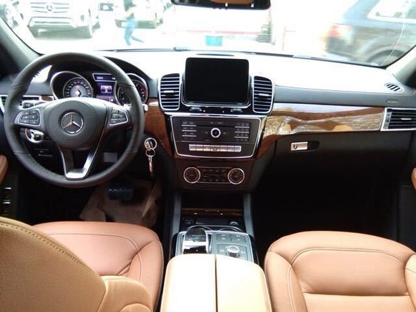 17款奔驰GLS450加版 高端座驾舒适全体验-图5