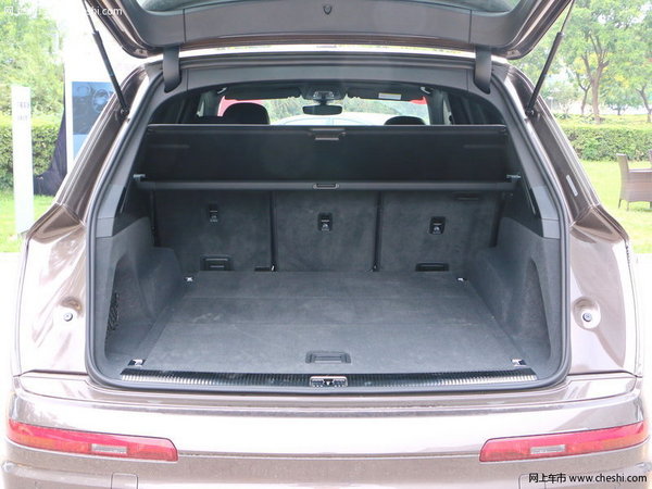 2016款奥迪Q7价格下调 人气型越野抢购促-图6