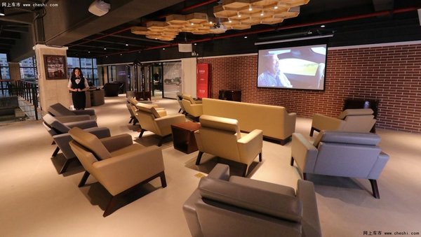 建发汽车生活馆：福建首个跨界loft展厅-图6