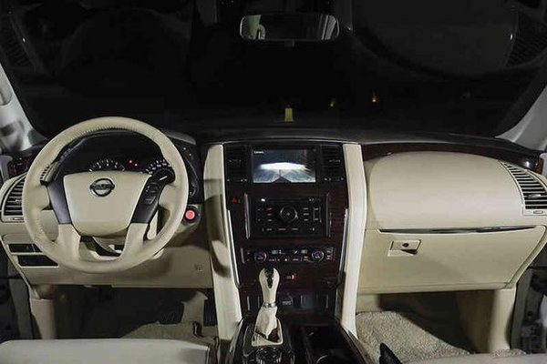 日產(chǎn)途樂SE/XE配置區(qū)別 17款途樂Y62批發(fā)-圖4