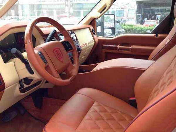 喬治巴頓裝甲越野現(xiàn)車 穿越極限不懼艱險(xiǎn)-圖4